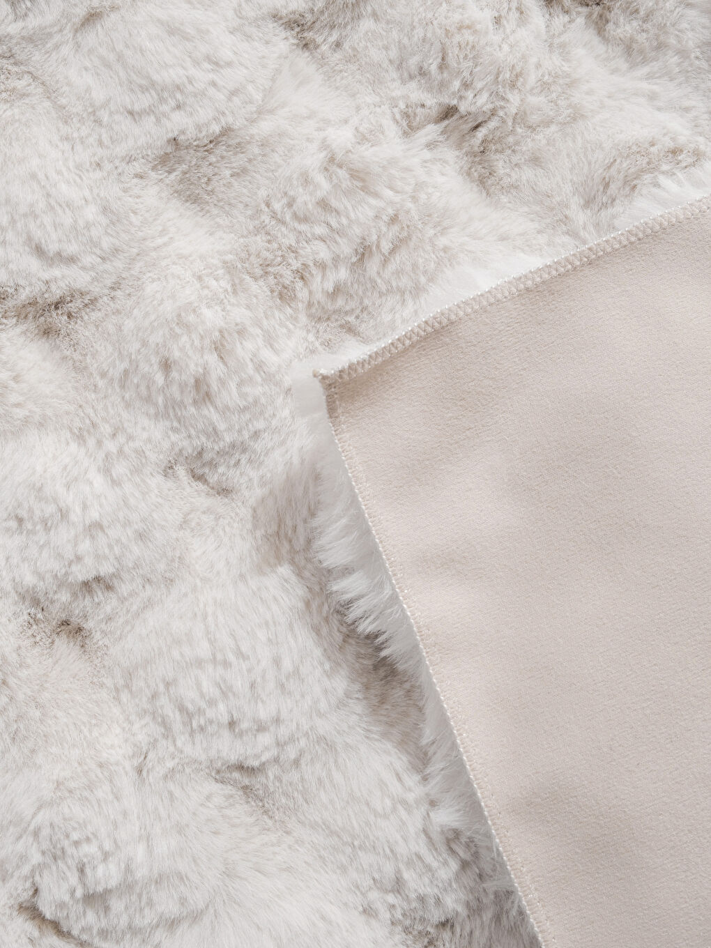 Ekru Pelüş Halı 70x150 cm-3