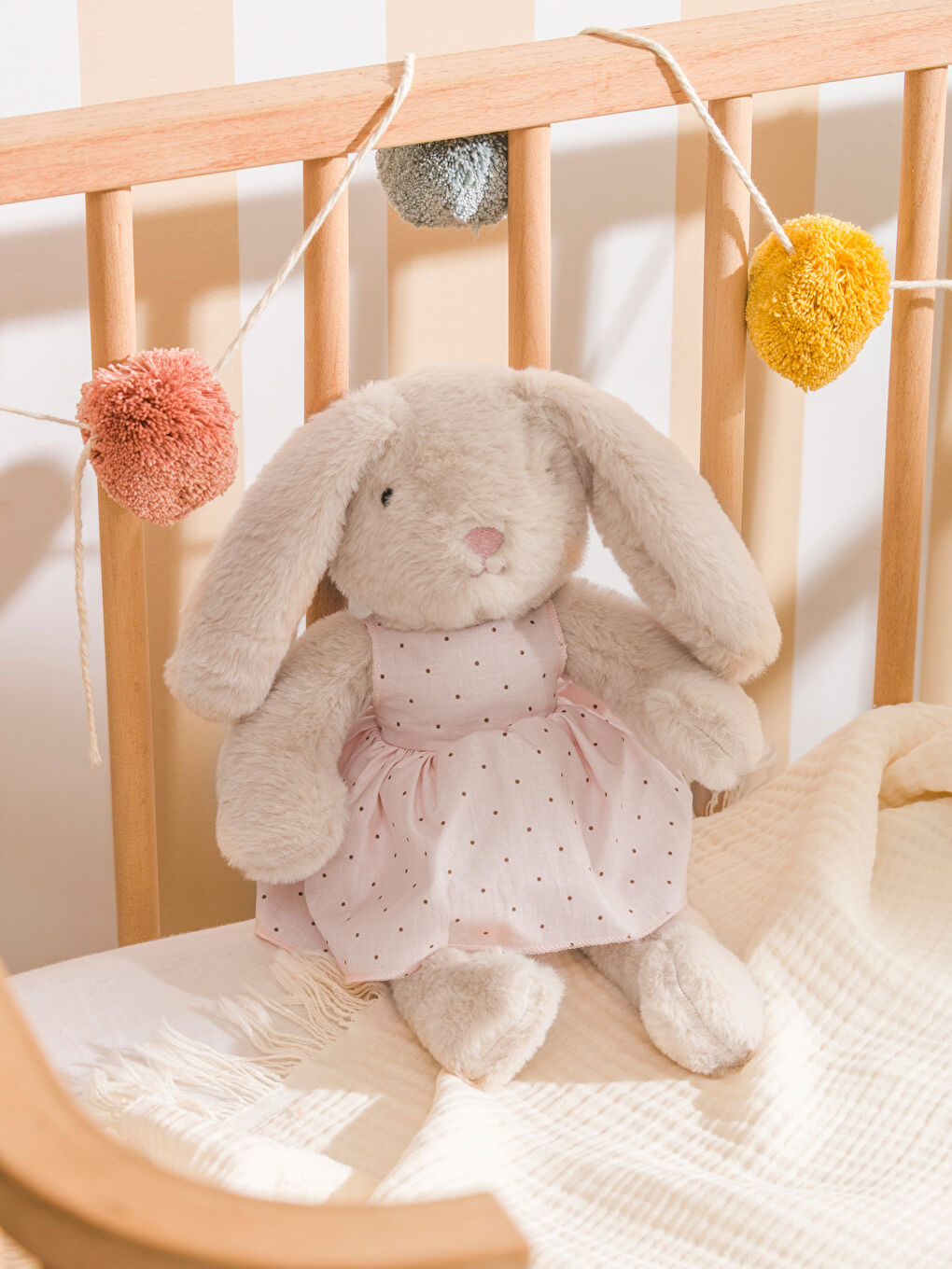 Bej Tavşan Figürlü Pelüş Bebek Kırlent-1