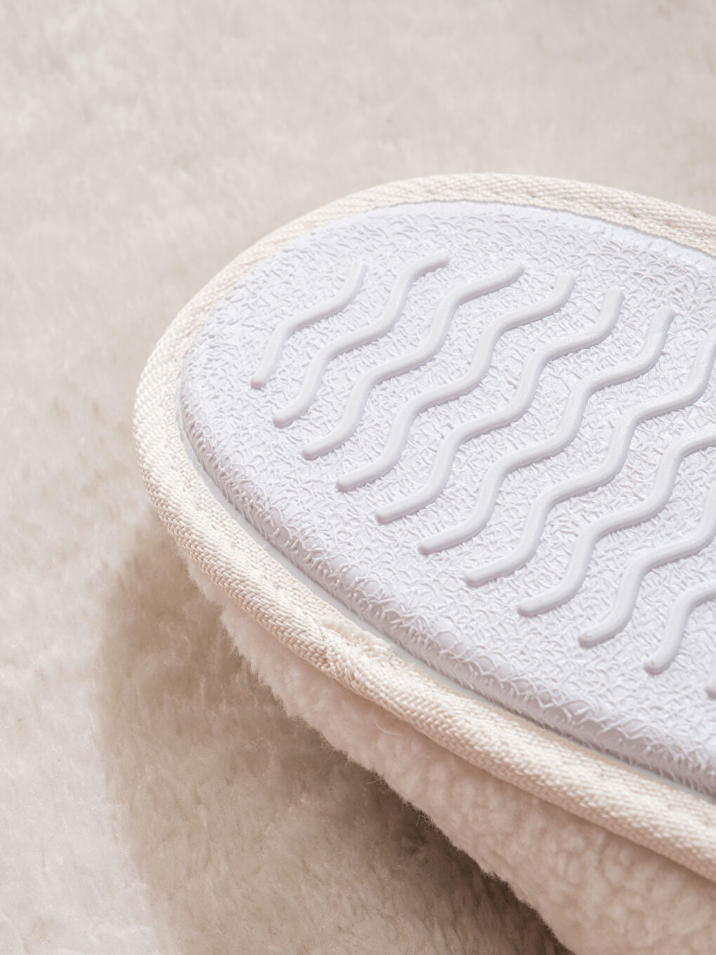 نەعلی ناوماڵ سپی پیاو-4