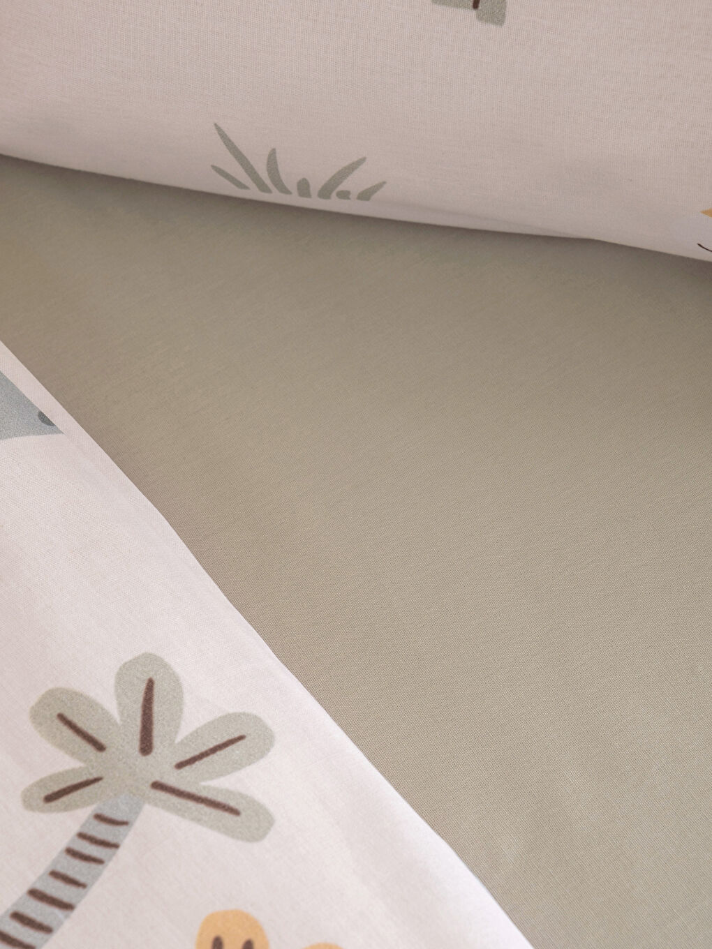 Karışık Baskılı Bebek Nevresim Takımı-2