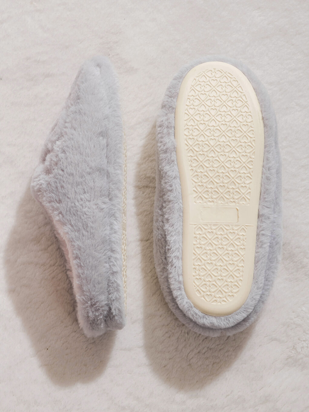 Gri Kadın Pelüş Ev Terliği-3