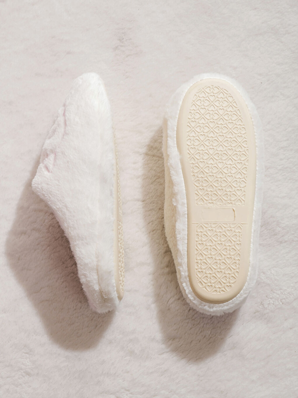 Ekru Kadın Pelüş Ev Terliği-3