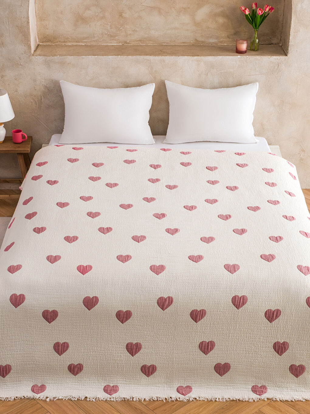 Karışık Kalp Desenli Çift Kişilik Yatak Örtüsü -1