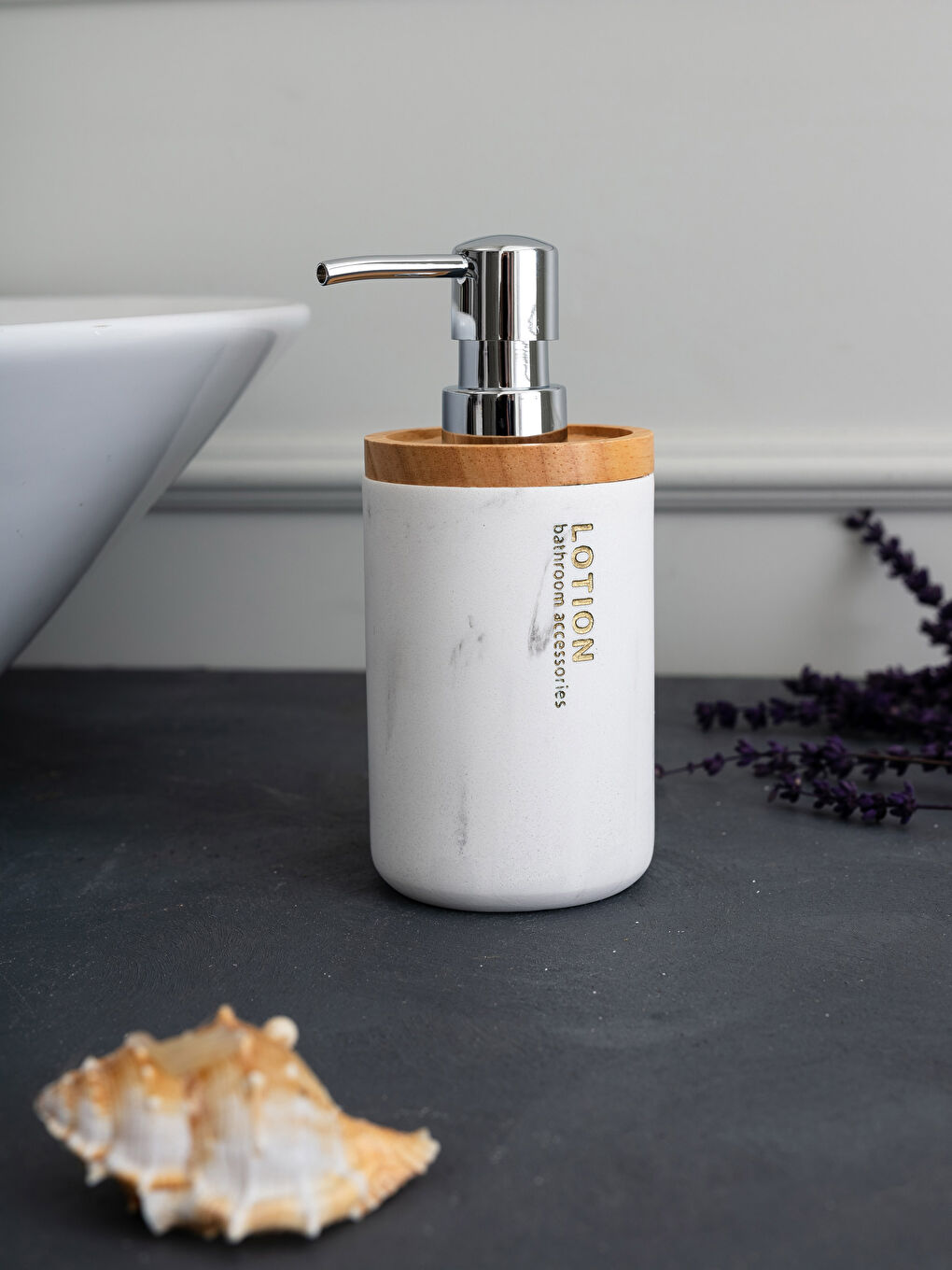 موزع الصابون السائل