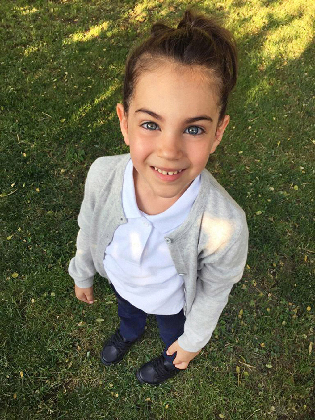 Легкий трикотажный кардиган для девочек