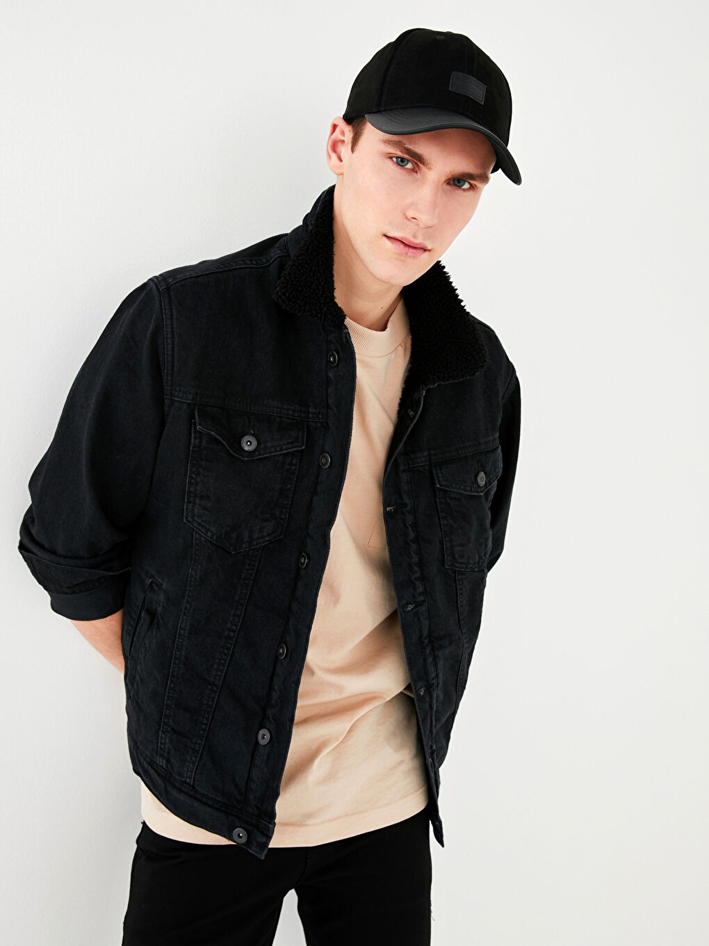 قبعة مطبوعة بالحروف-2