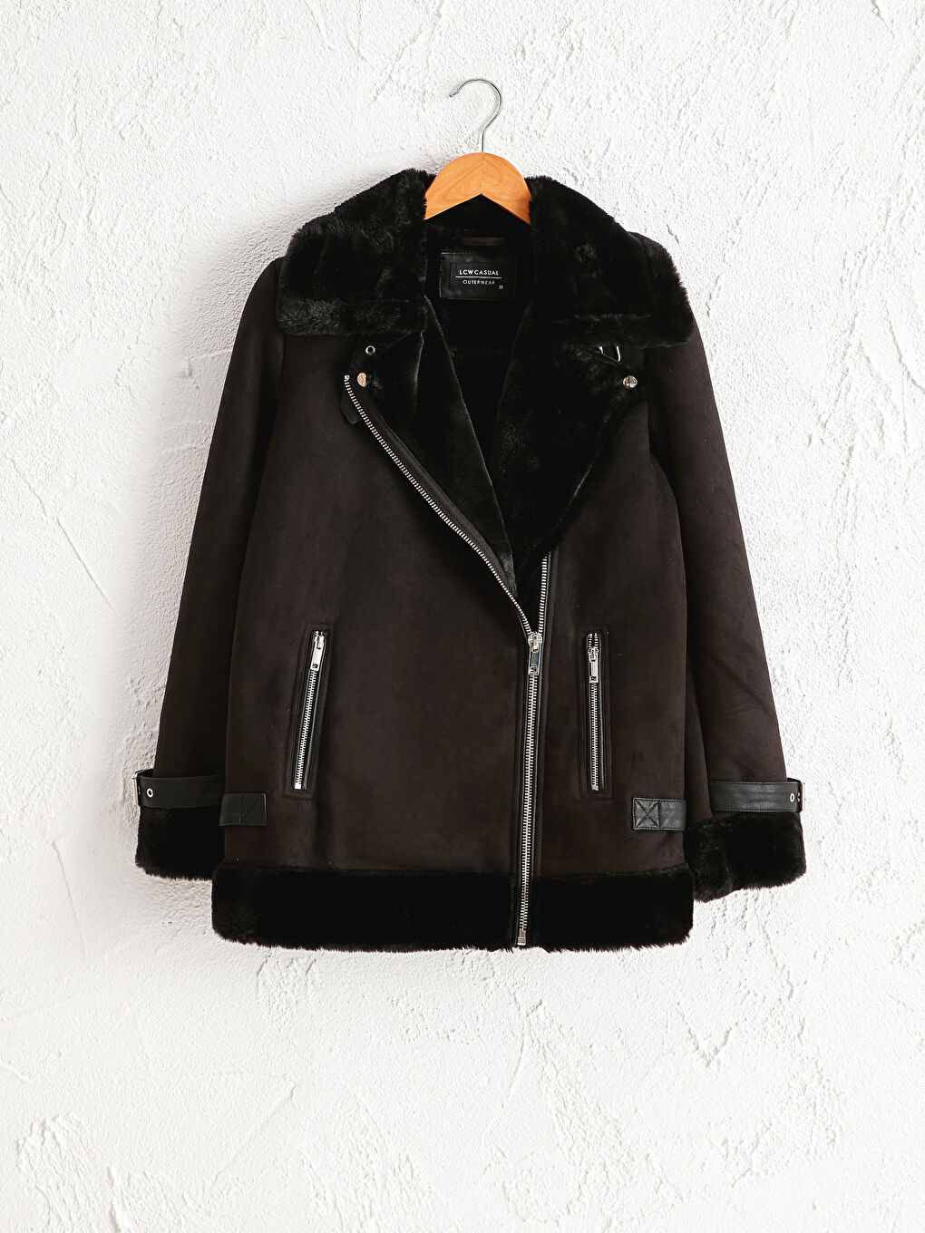 بالطو تخين بياقة فرو