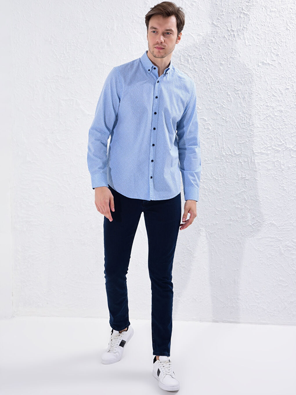 LCWAIKIKI Classic Regular Fit Long Sleeve Oxford Shirt -0W0453Z8-LQQ