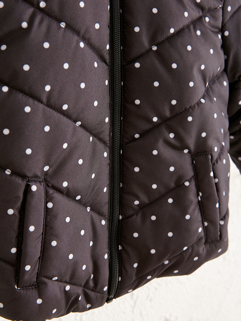 Siyah Kız Bebek Kapüşonlu Mont-3