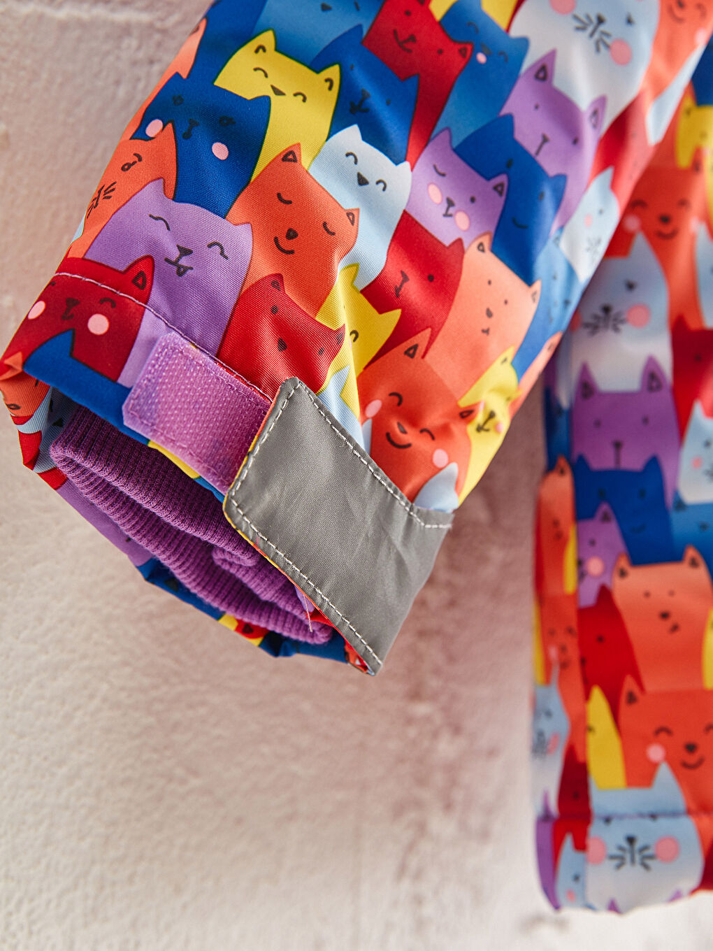 Kırmızı Kız Bebek Baskılı Mont-2