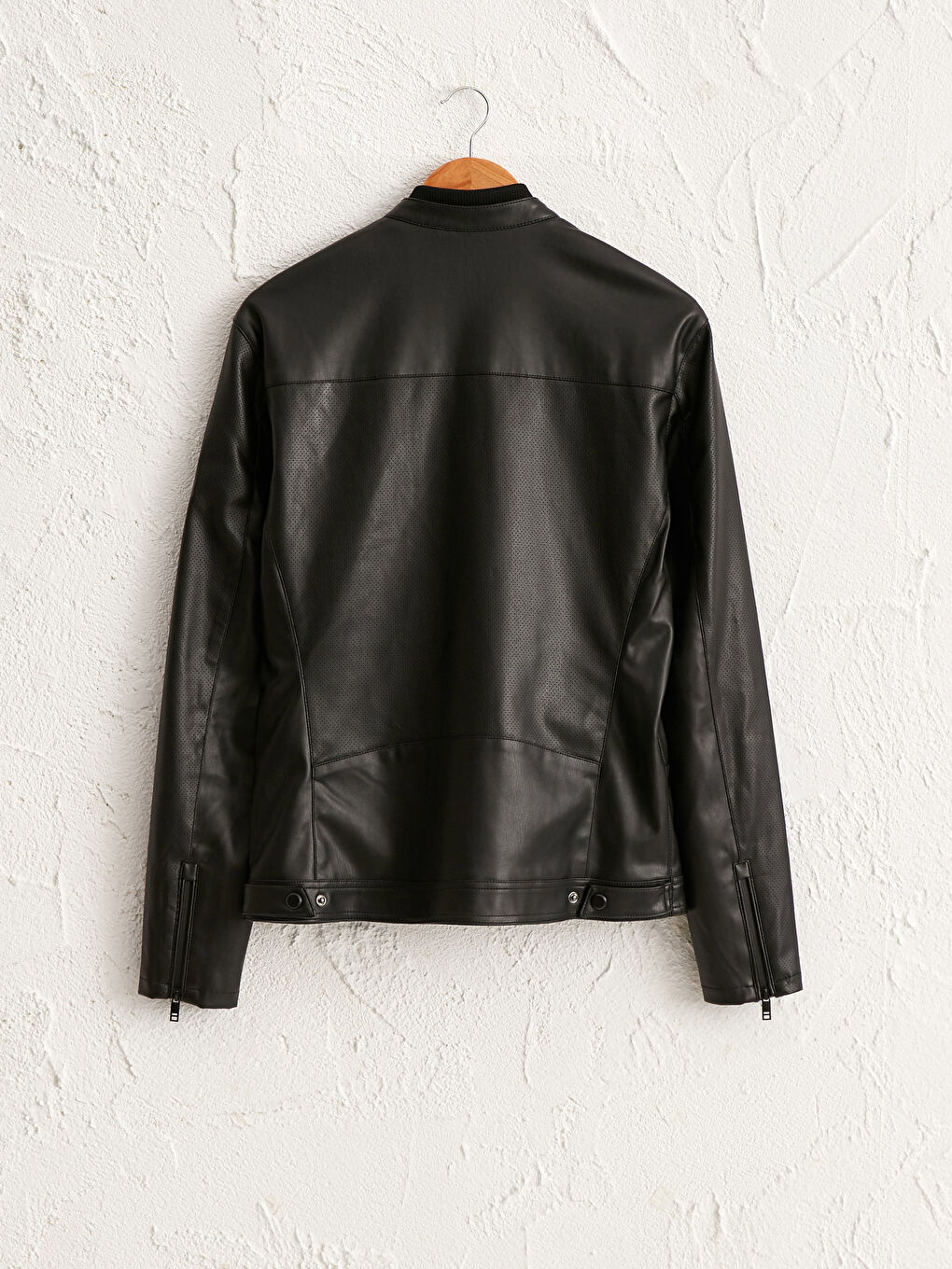 Siyah Slim Fit Dik Yaka Deri Görünümlü Mont-1