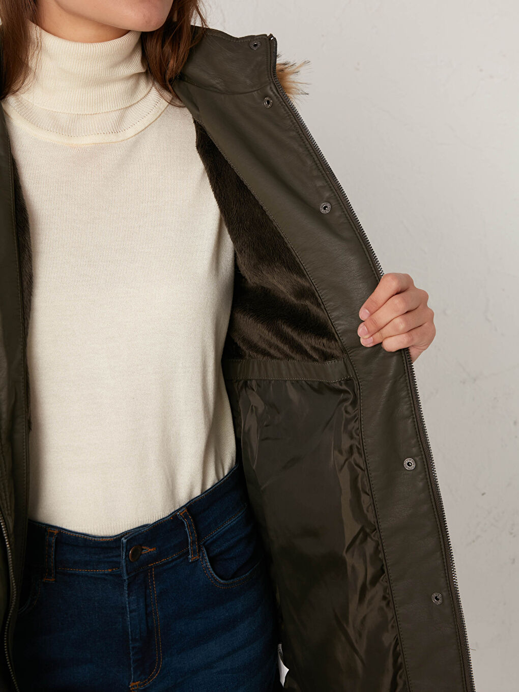 Haki Deri Görünümlü Kaban-7