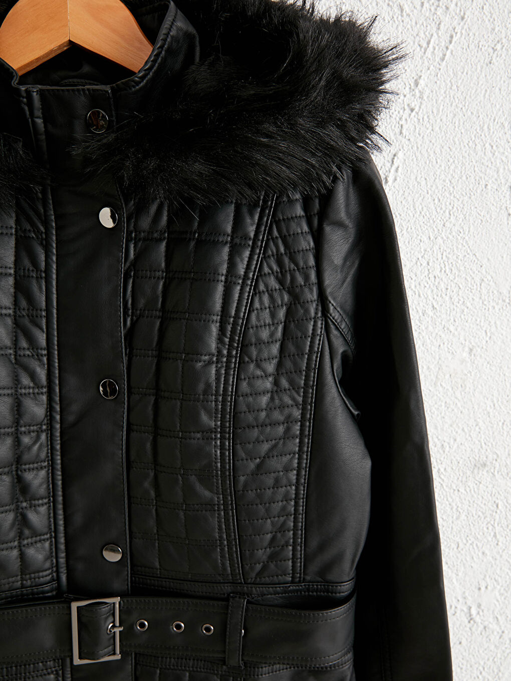 Външно облекло с кожен вид и дълъг ръкав за жени-1