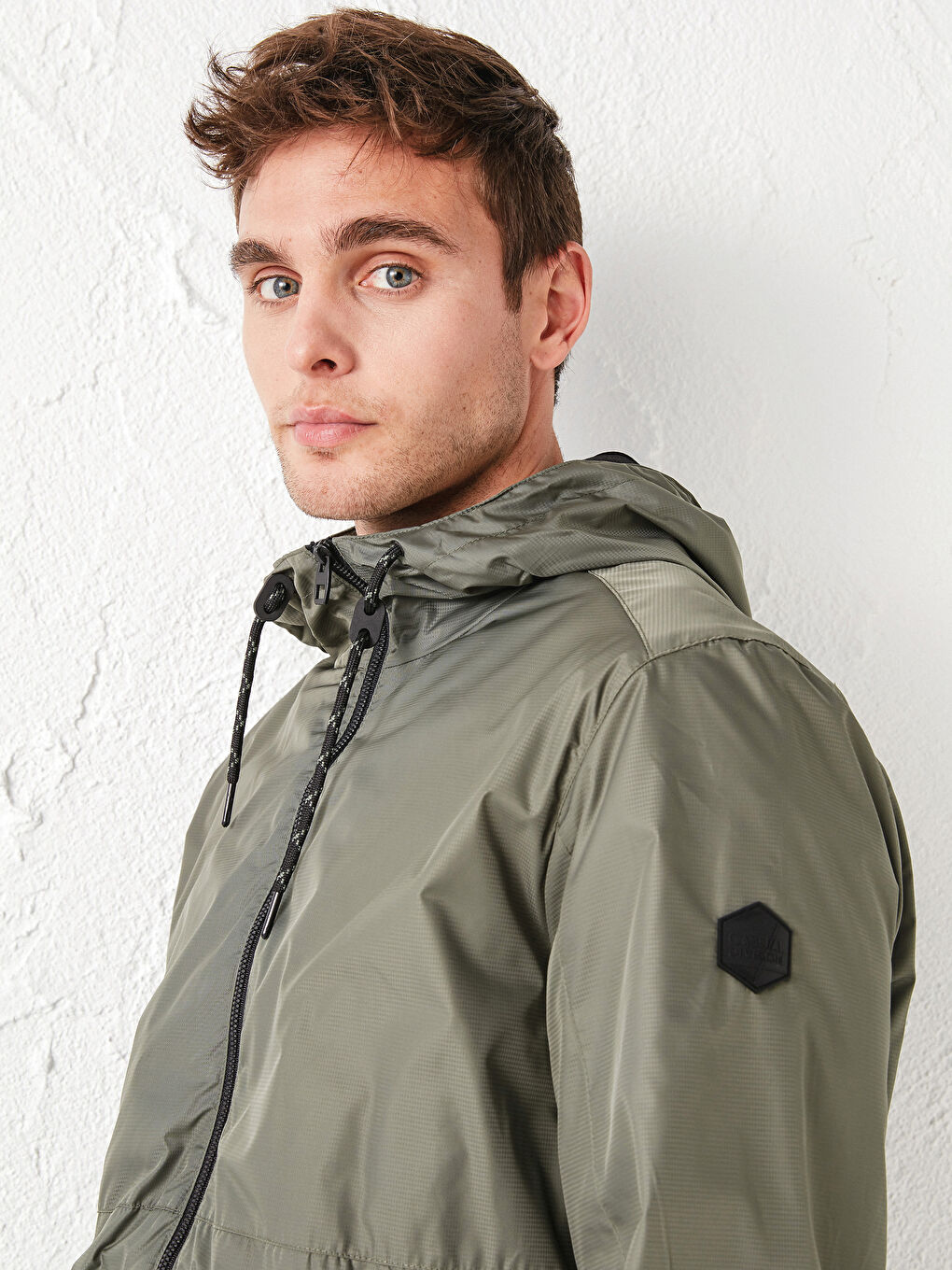 Yeşil Standart Kalıp Kapüşonlu Erkek Yağmurluk-3