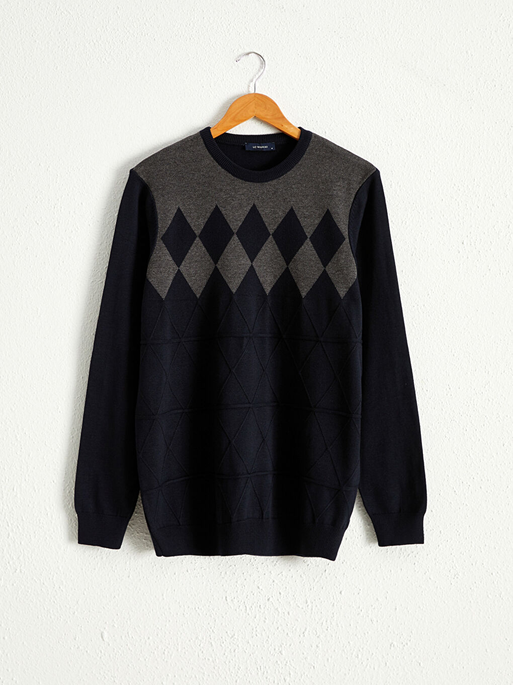 Светр з круглим вирізом горловини, легкий, трикотажний, з принтом