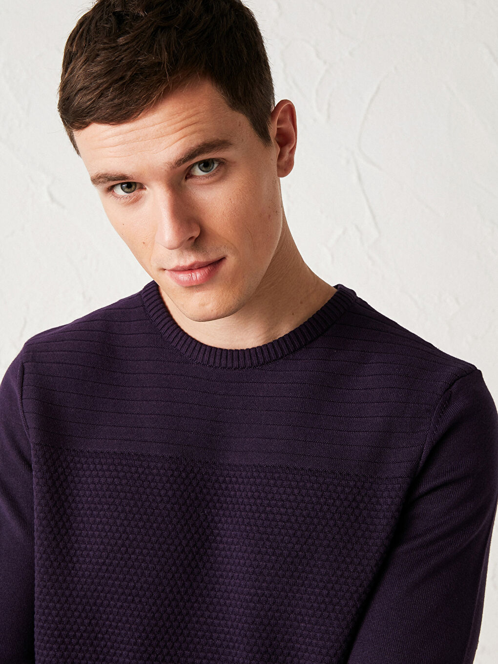 Mor Bisiklet Yaka Dokulu İnce Triko Kazak