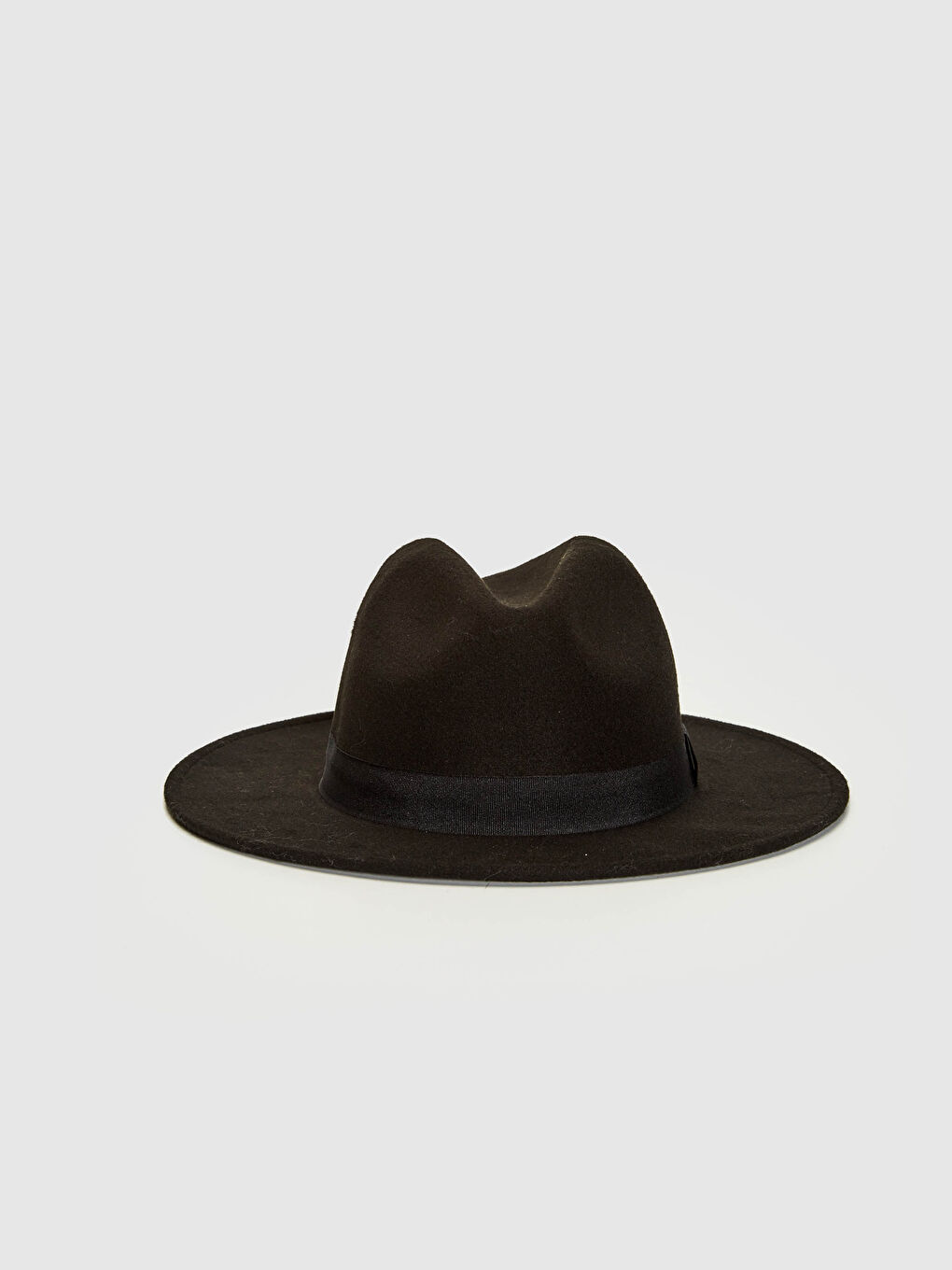 Siyah Biye Detaylı Fötr Şapka-4