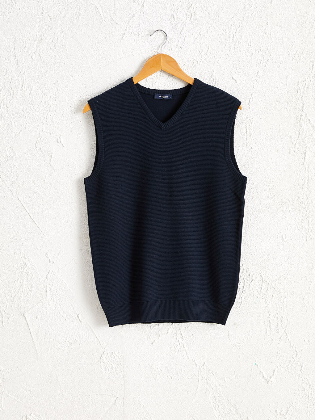 V Yaka İnce Triko Süveter