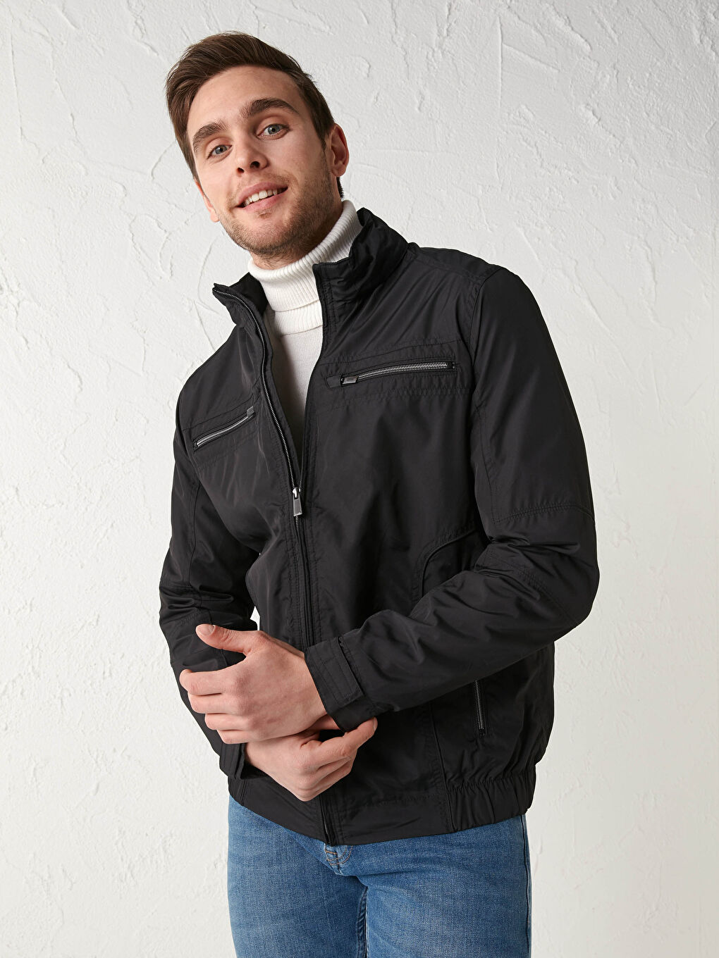 Siyah Dik Yaka İnce Basic Mont