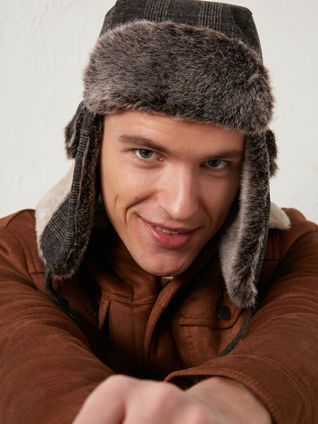 Шапка Ушанка с Мехом-2