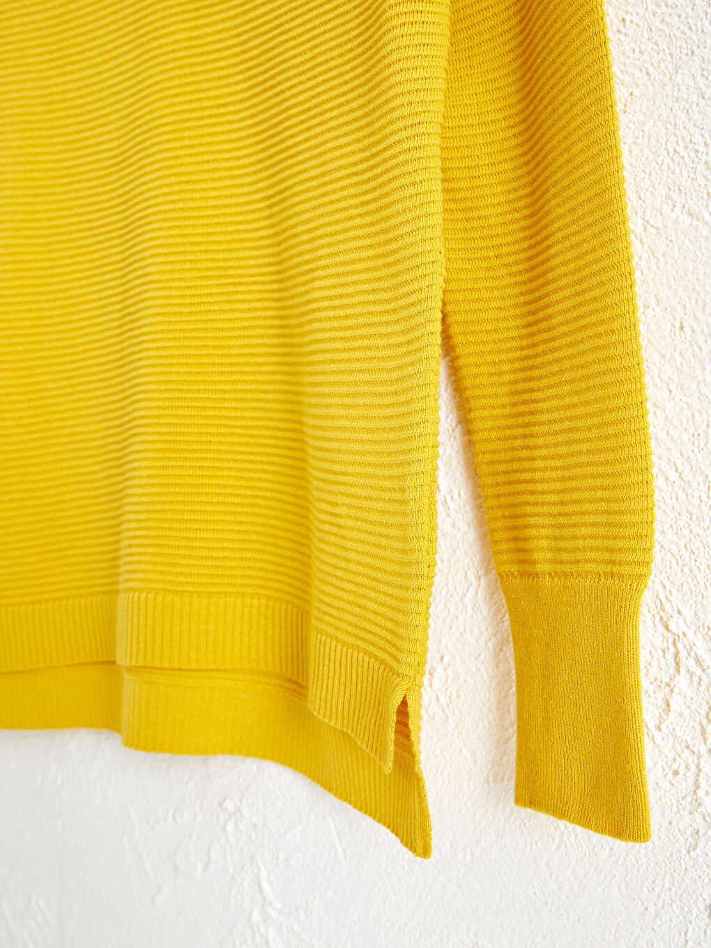 Свитер Женский Трикотажный Приталенный С Длинным Рукавом И Круглым Вырезом-3