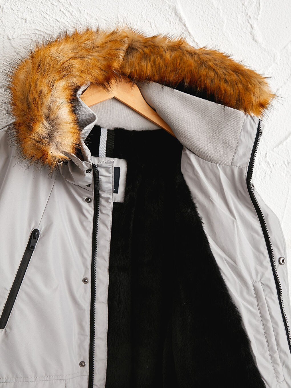 Standard Fit Heavy Coat with Hood-4