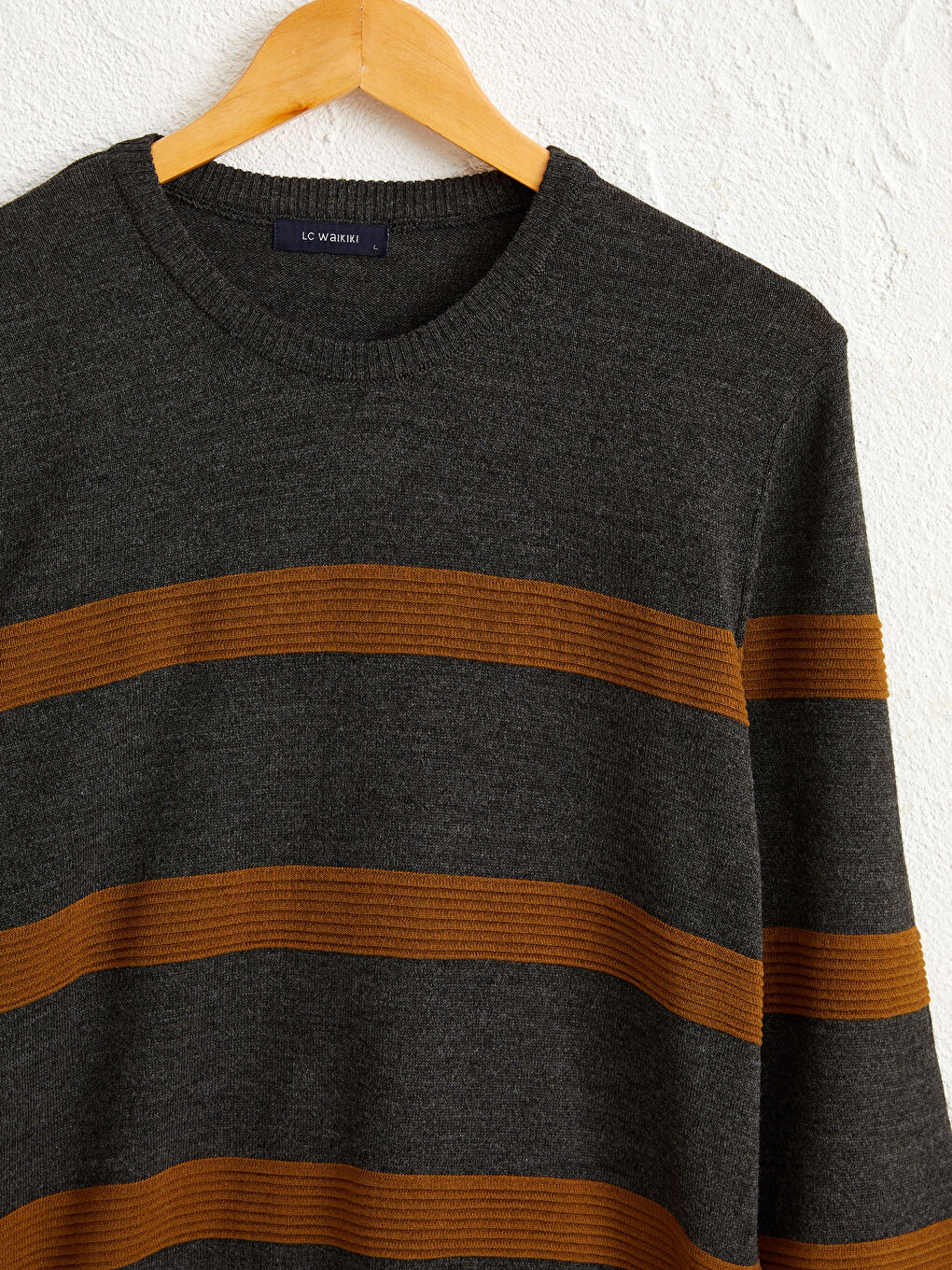 Crew Neck Striped Lightweight Tricot Jumper-2