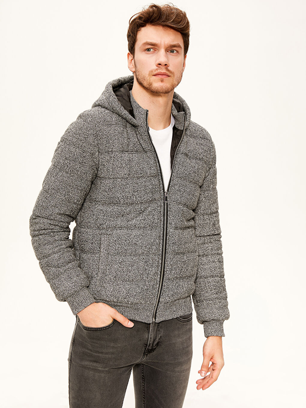 Gri Kapüşonlu Kapitone Erkek Mont-1