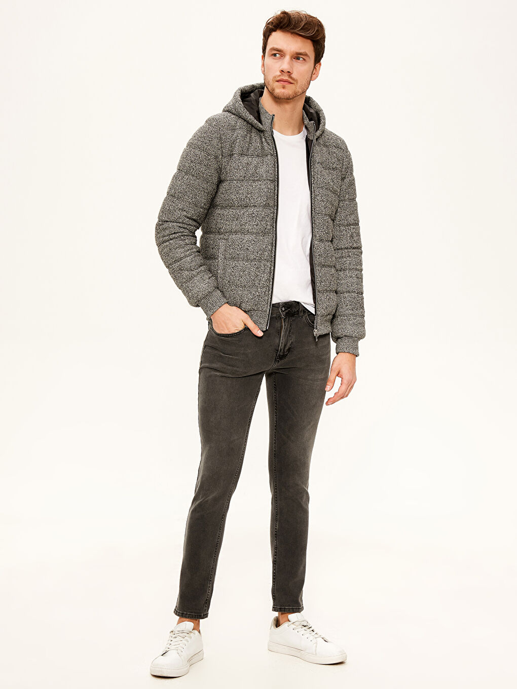 Gri Kapüşonlu Kapitone Erkek Mont-4