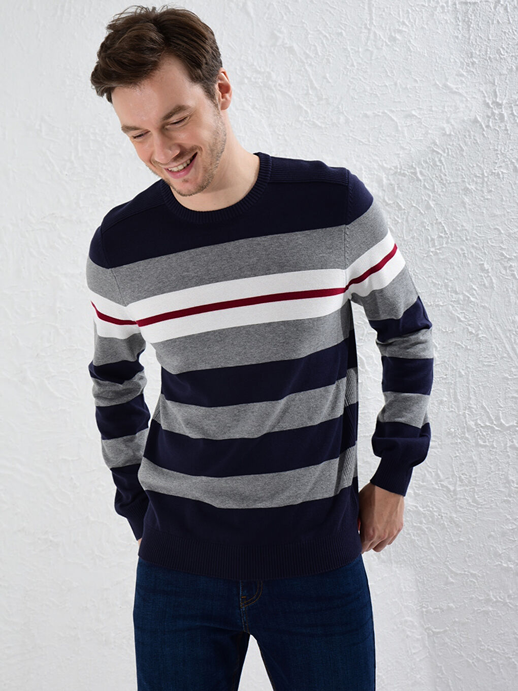 Светр з круглим вирізом горловини, смугастий, тонкий, трикотажний-1