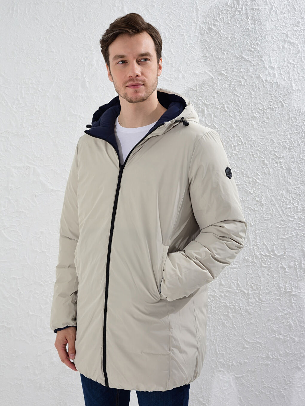 Lacivert Rahat Kalıp Kapüşonlu Çift Taraflı Şişme Mont-1