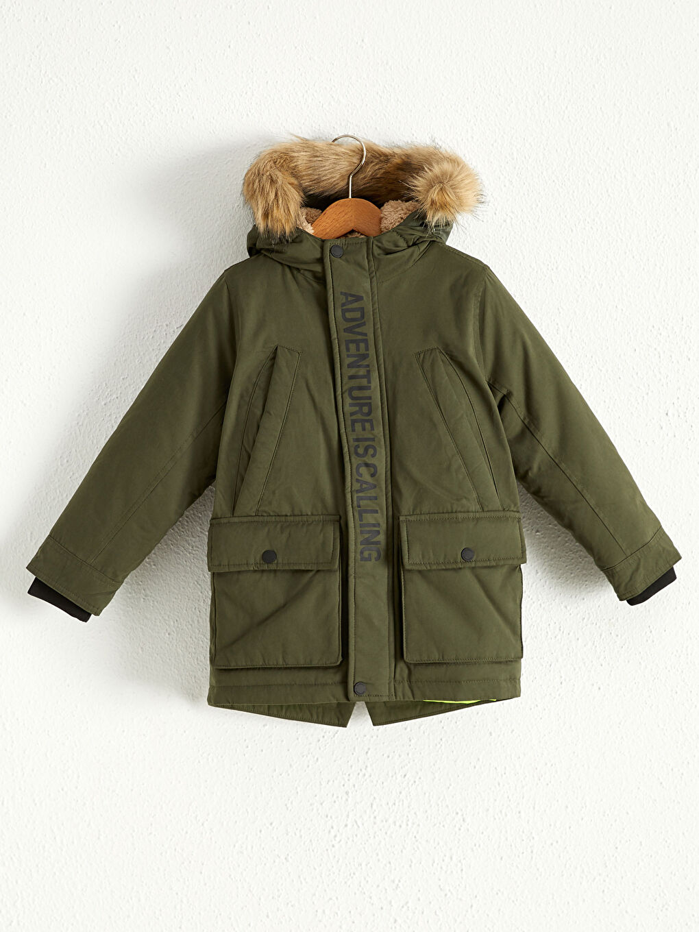 LCW Kids Boy's Heavy Coat with Hood -0W1659Z4-KDX