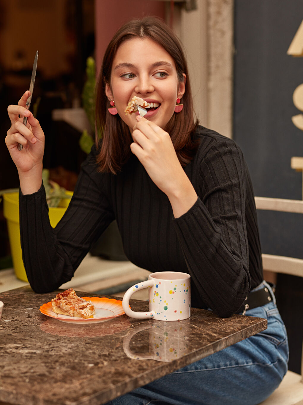 Siyah Yarım Balıkçı Yaka Triko Kazak-1