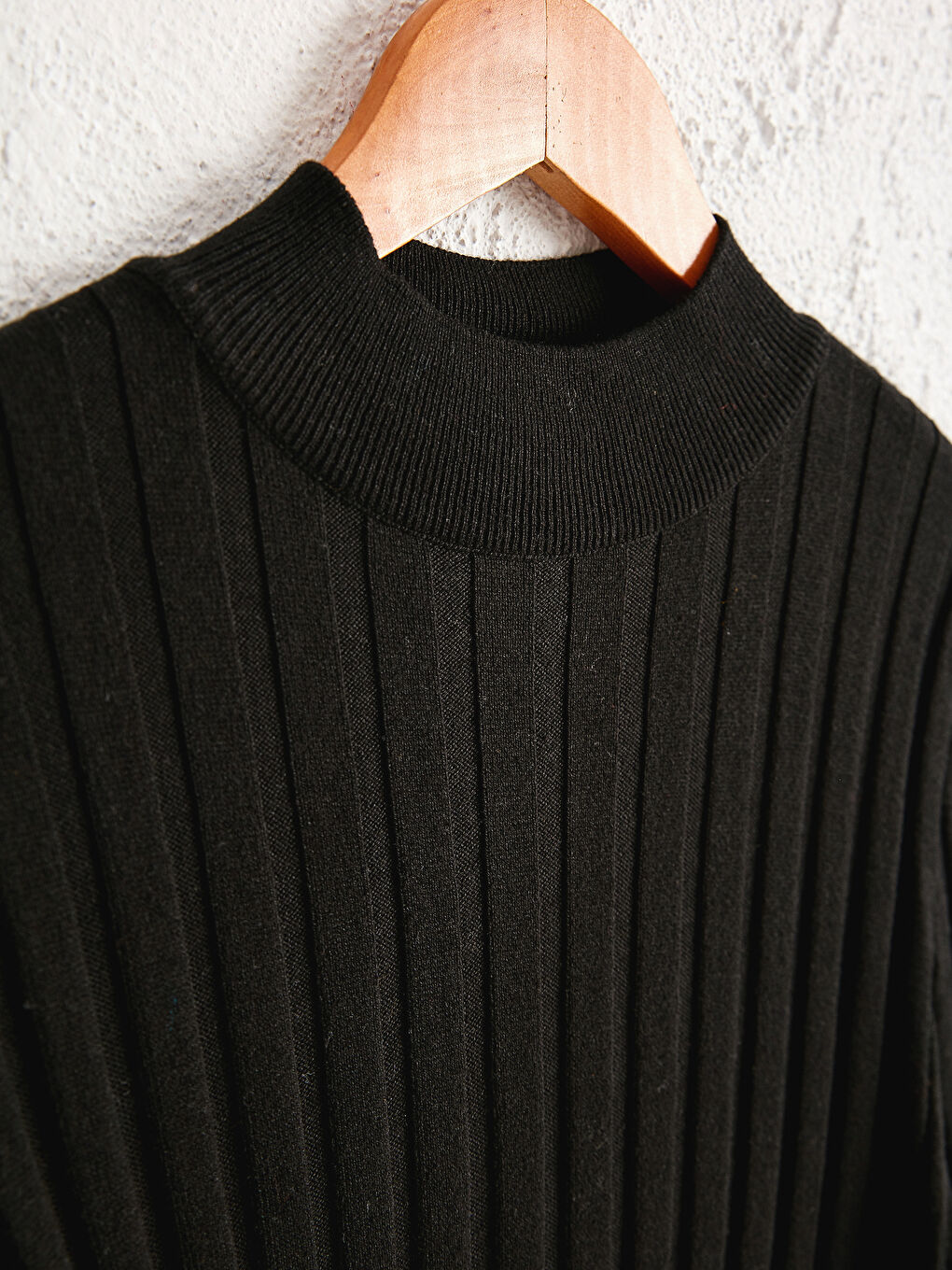 Siyah Yarım Balıkçı Yaka Triko Kazak-7