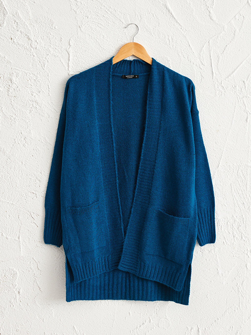 Standard Fit Long Sleeve Women's Pocket Knitwear Cardigan