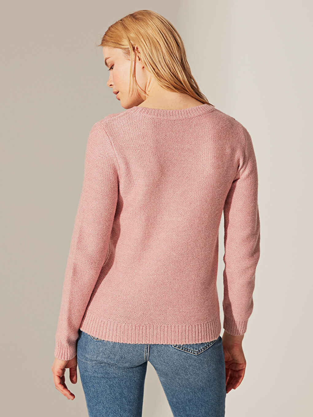 Свитер из акрилового трикотажа с круглым вырезом-3