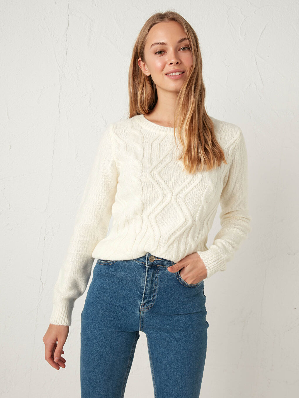 Self-Patterned Tricot Jumper