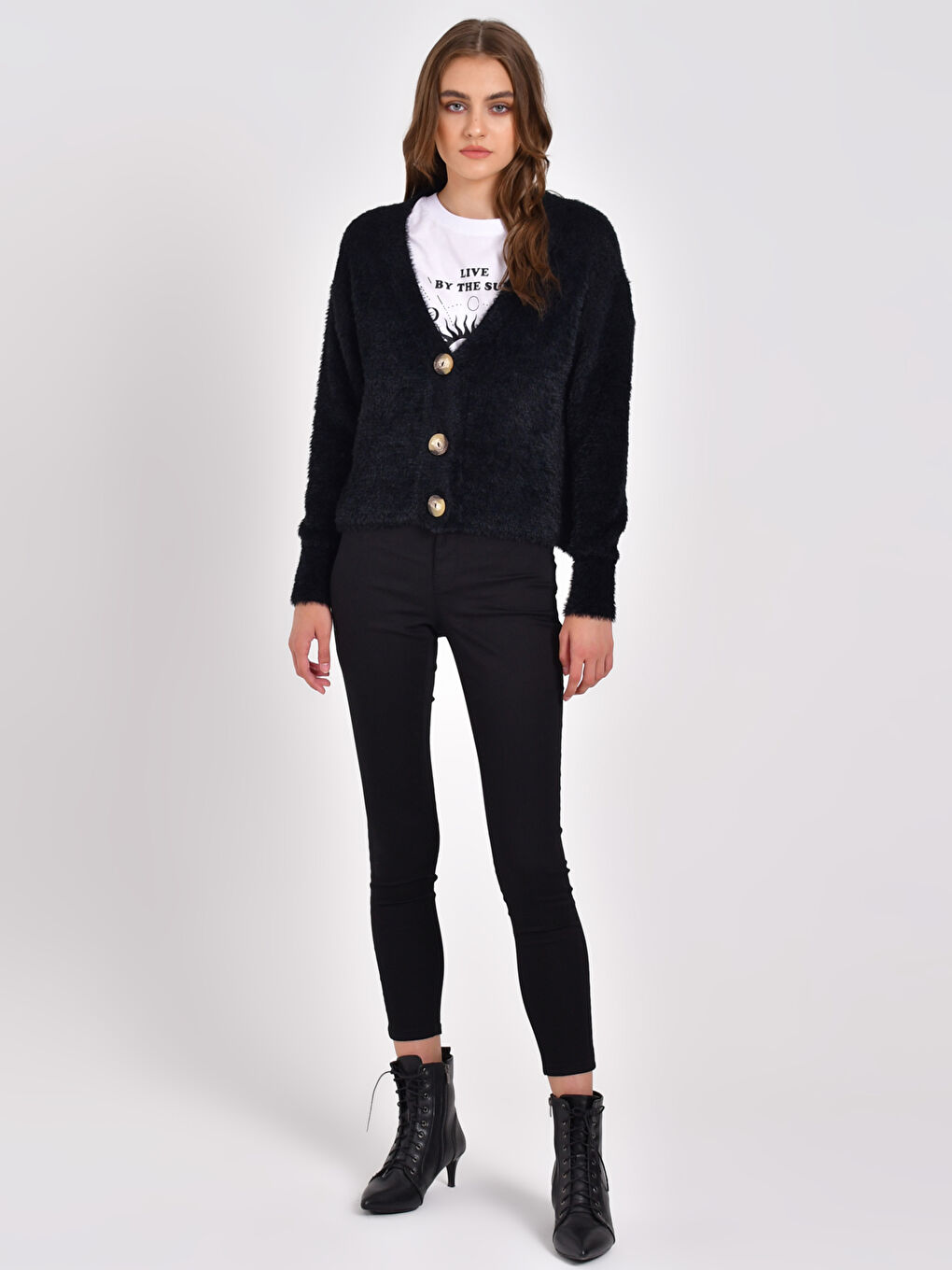 Siyah V Yaka Tüylü Triko Hırka-8