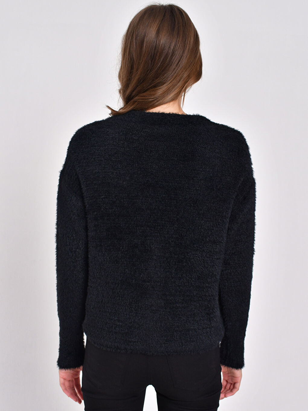 Siyah V Yaka Tüylü Triko Hırka-7