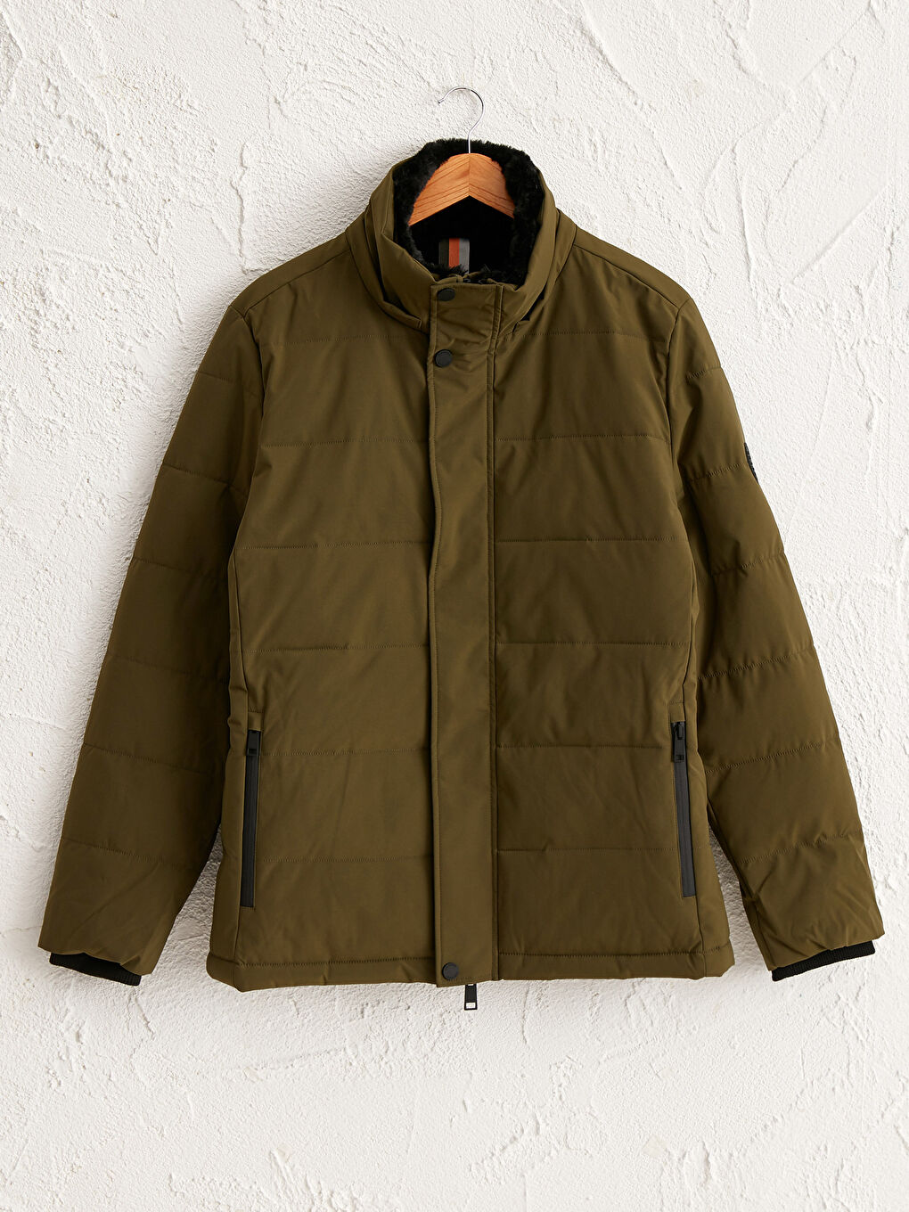 Удобное пальто с меховым воротником, короткое и теплое-1