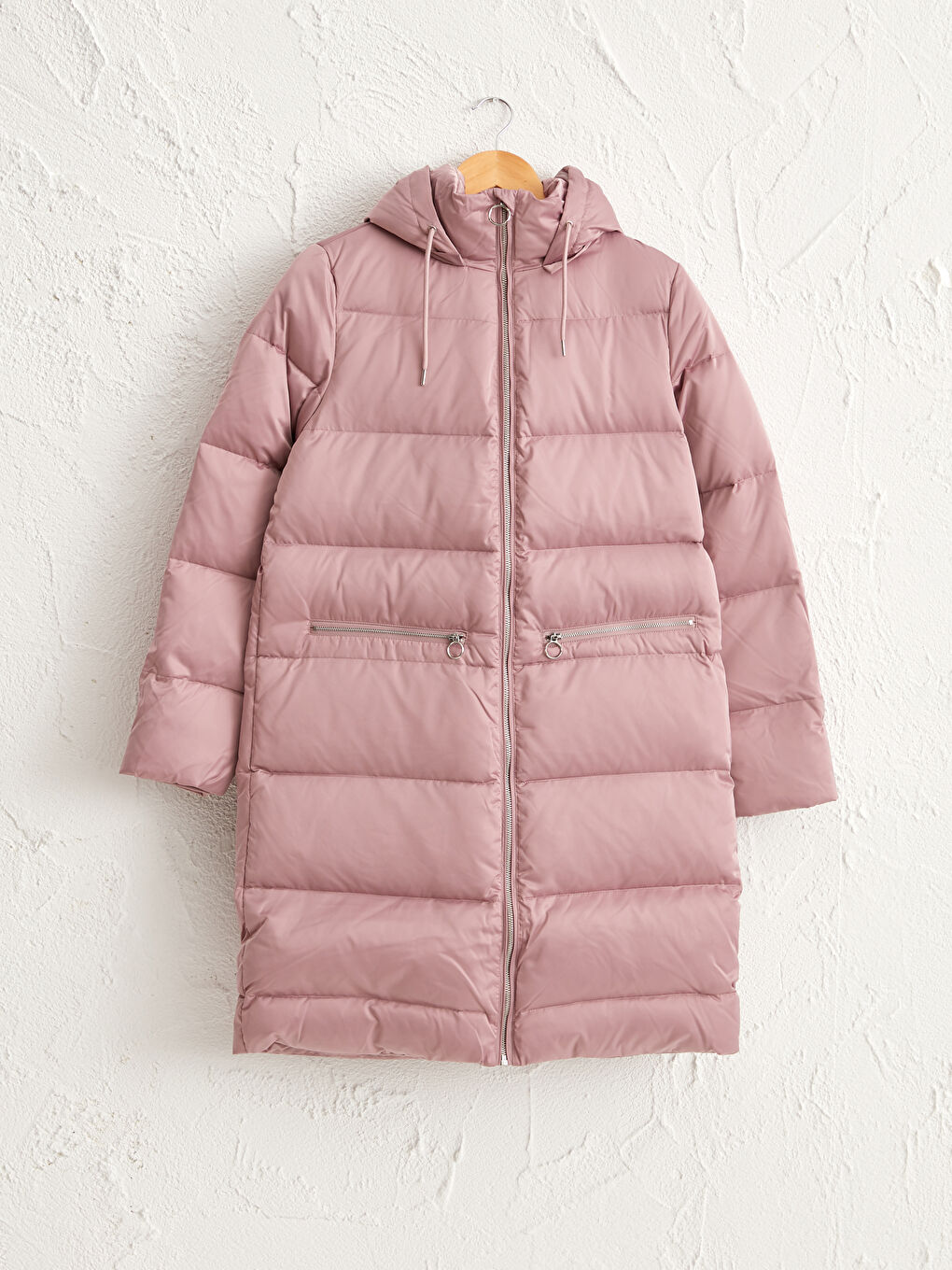 معطف منفوخ ثقيل بغطاء للرأس