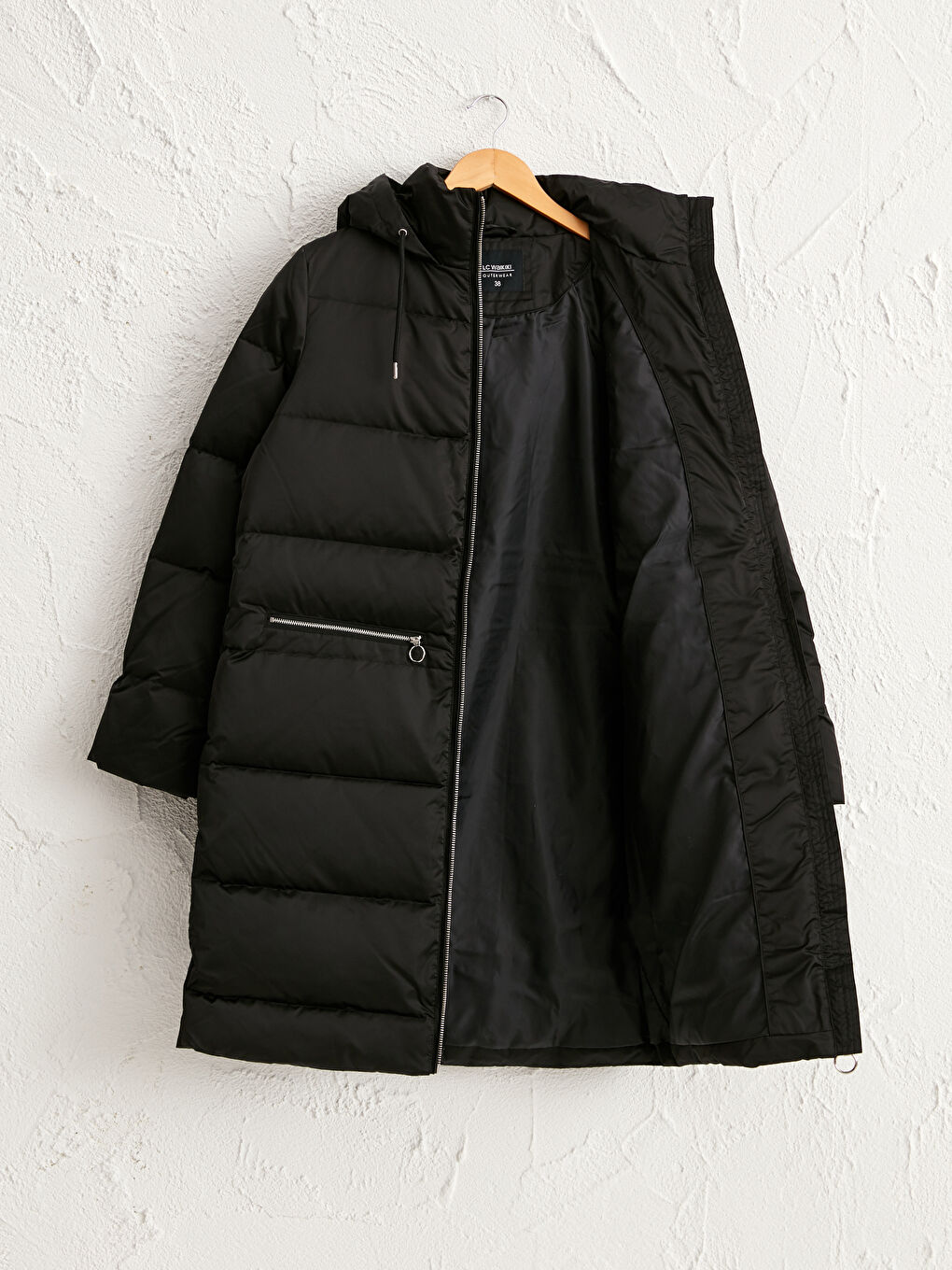 Schwerer Steppmantel mit Kapuze-1