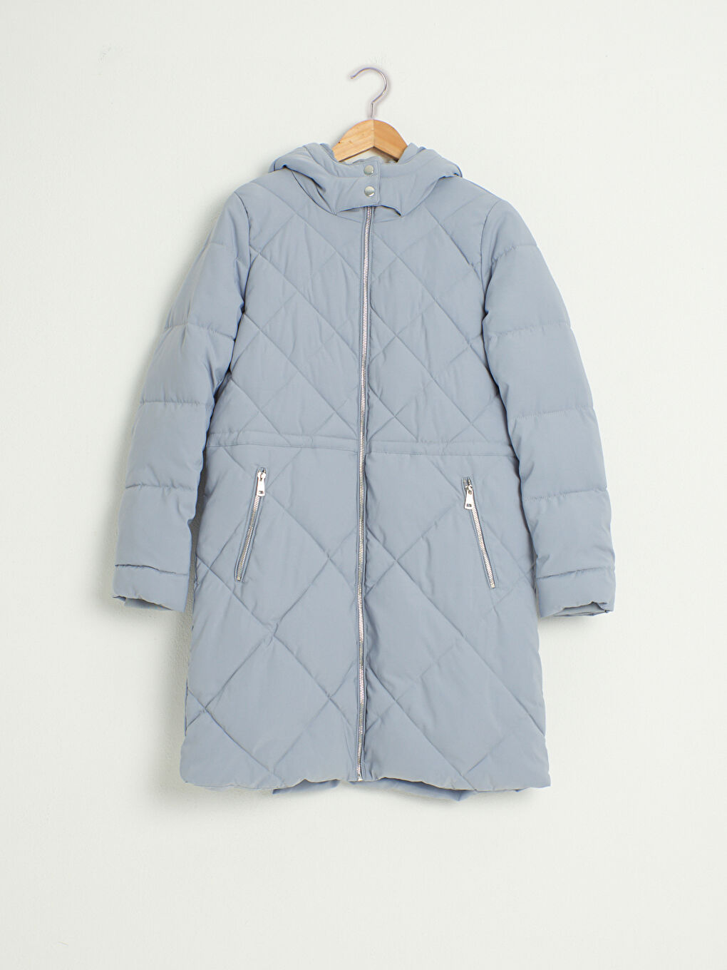 Gri Kapitone Desenli Kapüşonlu Mont