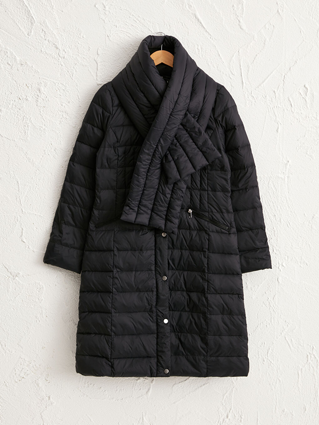 بالطو بياقة بتفاصيل ريش البط-2