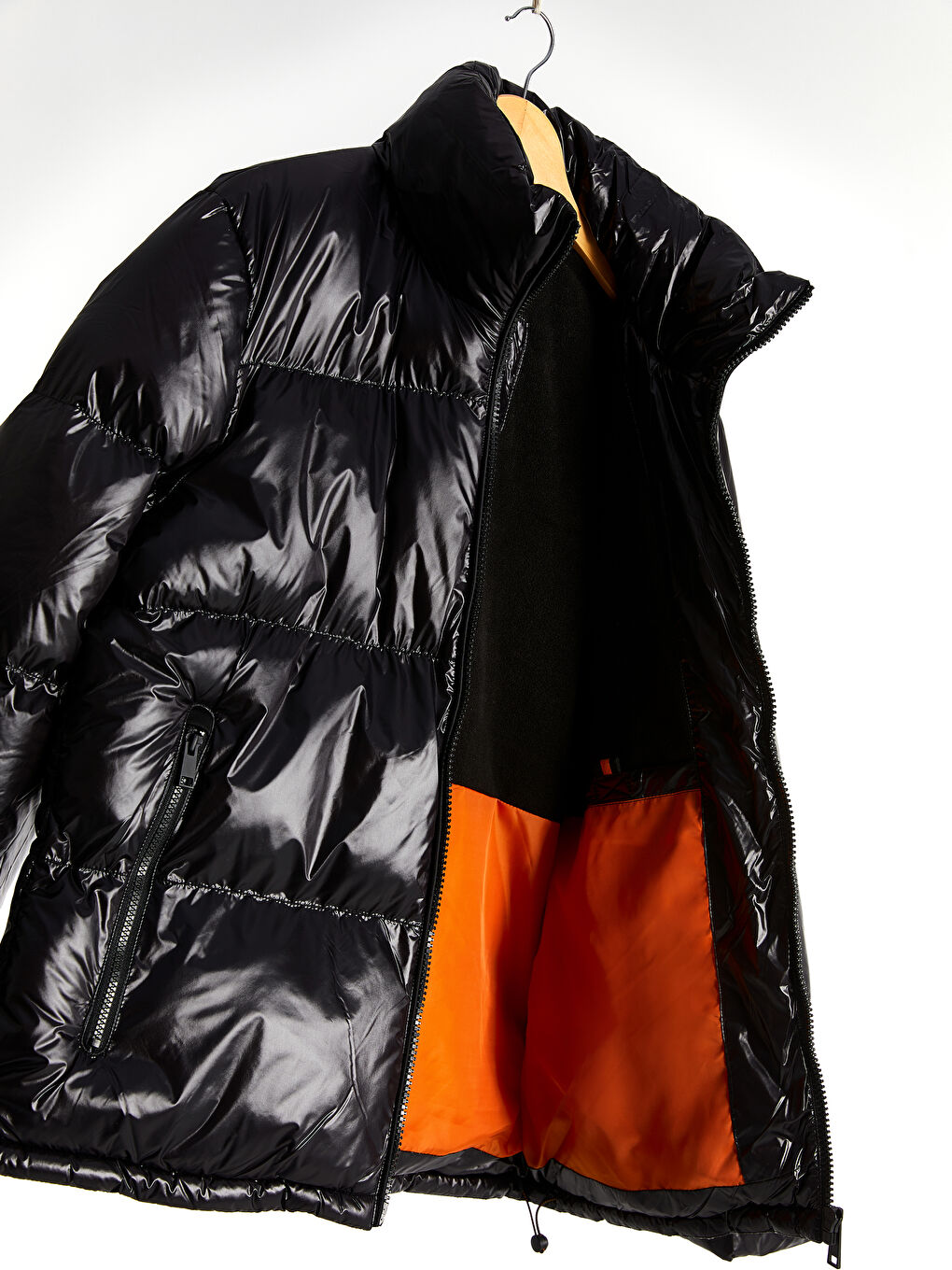 Биік жағалы қалың пуховик-1