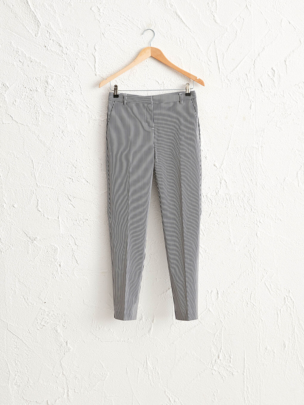 Pantaloni Slim Vărgați Lungime Până La Gleznă