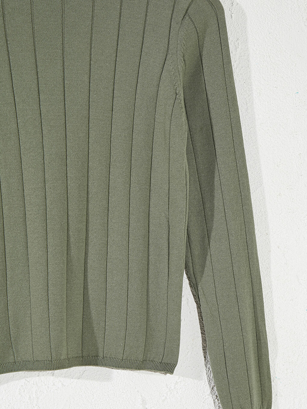 Водолазка Трикотажный Свитер-1