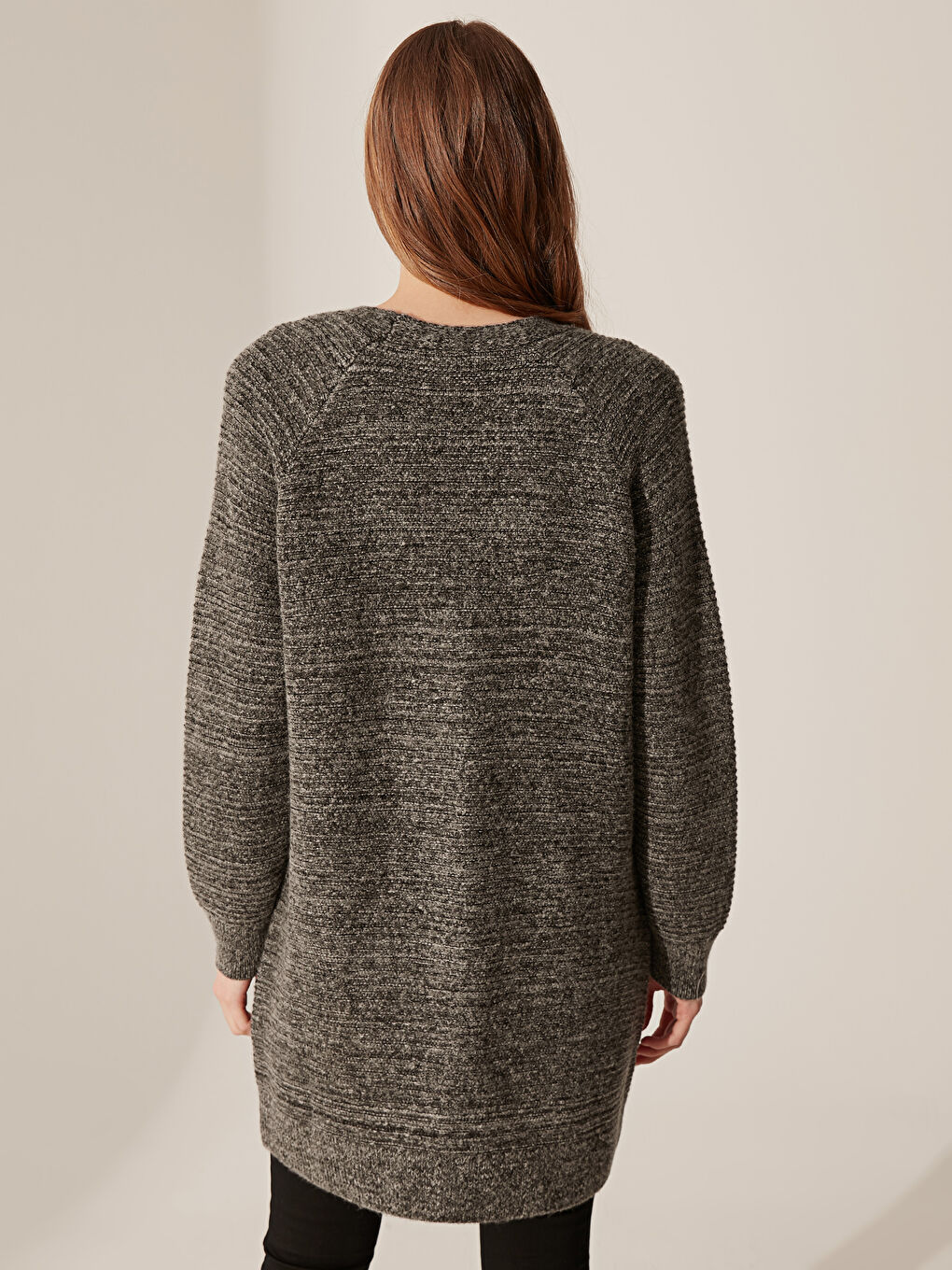 Женский кардиган с длинным рукавом стандартного кроя с v-образным вырезом-2