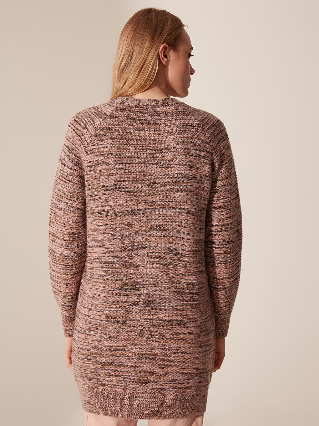 Женский кардиган с длинным рукавом стандартного кроя с v-образным вырезом-8