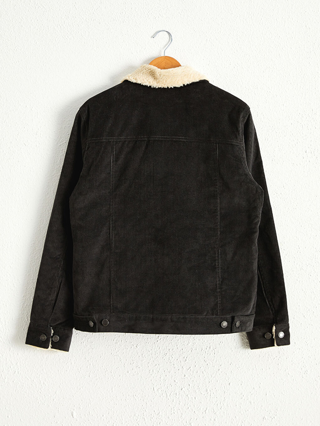 Velvet Coat with Plush Fur Collar-7